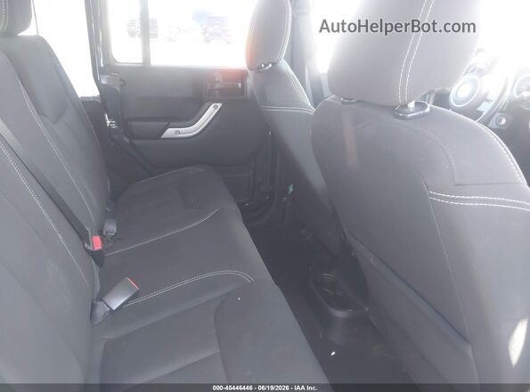 1C4BJWFG3HL630537 2017 JEEP WRANGLER UNLIMITED Gray VIN sticker view