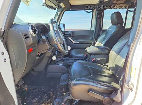 1C4BJWFG6GL102151 2016 JEEP WRANGLER White Front interior view