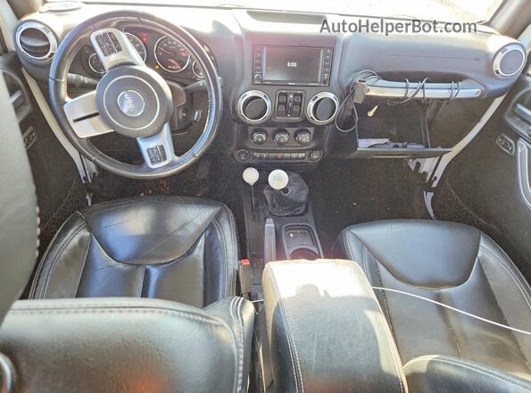 1C4BJWFG6GL102151 2016 JEEP WRANGLER White Dashboard view