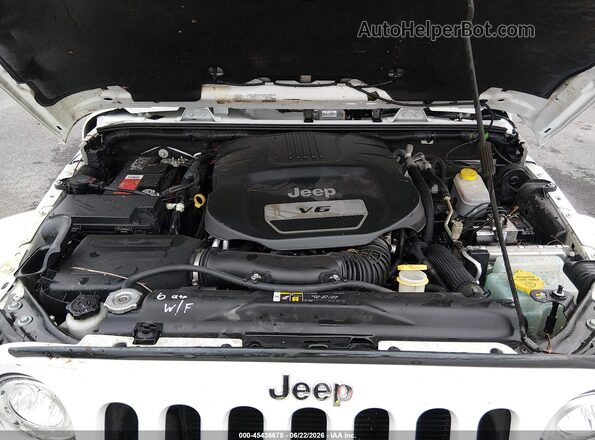 1C4BJWFG6JL832858 2018 JEEP WRANGLER White Vista trasera