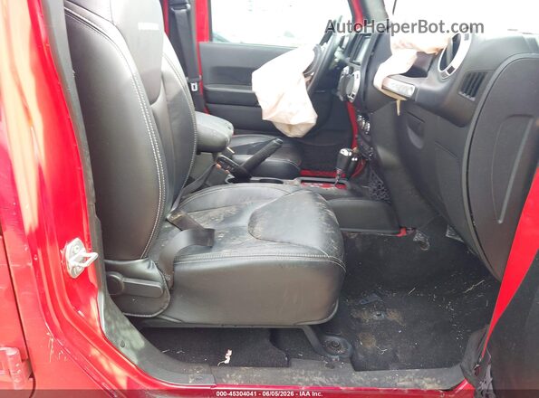 1C4BJWFG7HL511308 2017 JEEP WRANGLER UNLIMITED Red Front interior view