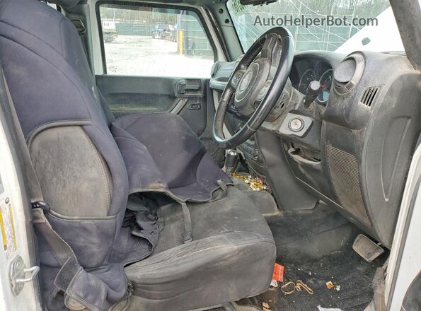 1C4BJWKG1GL223014 2016 JEEP WRANGLER White Vista interior delantera