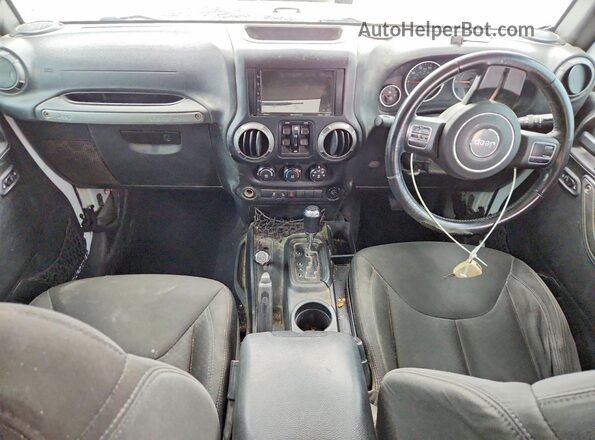 1C4BJWKG9GL185077 2016 JEEP WRANGLER White Dashboard view