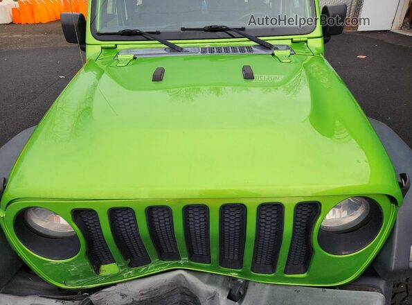 1C4GJXAGXKW505897 2019 JEEP WRANGLER Зеленый Вид задней части салона