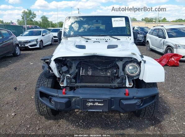 1C4HJWFG9GL226389 2016 JEEP WRANGLER UNLIMITED White Front view