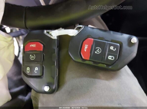 1C4HJXAG2PW602555 2023 JEEP WRANGLER Green Widok deski rozdzielczej