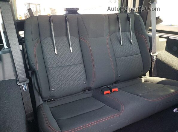 1C4HJXCG2MW559375 2021 JEEP WRANGLER White Вид задньої частини салону
