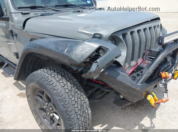 1C4HJXDG2JW196358 2018 JEEP WRANGLER UNLIMITED Silver Вид спереду