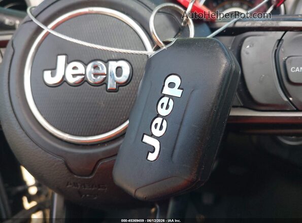 1C4HJXDG3KW551314 2019 JEEP WRANGLER UNLIMITED Black Вид панелі приладів
