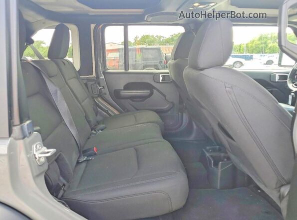 1C4HJXDG3KW660470 2019 JEEP WRANGLER Gray Rear seats view