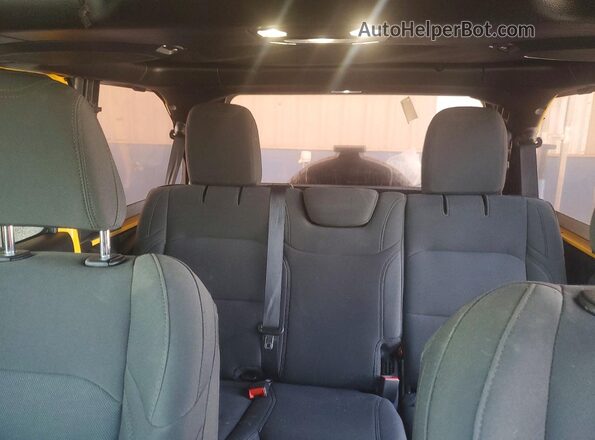 1C4HJXDN0MW744800 2021 JEEP WRANGLER Yellow Rear seats view