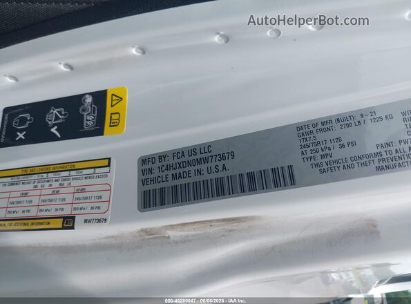 1C4HJXDN0MW773679 2021 JEEP WRANGLER UNLIMITED White Engine compartment view