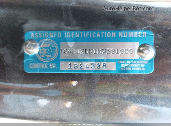 1C4HJXDN1MW591909 2021 JEEP WRANGLER UNLIMITED Gray Widok komory silnika