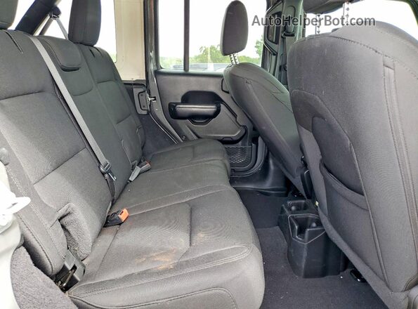 1C4HJXDNXMW731150 2021 JEEP WRANGLER Gray Rear interior view
