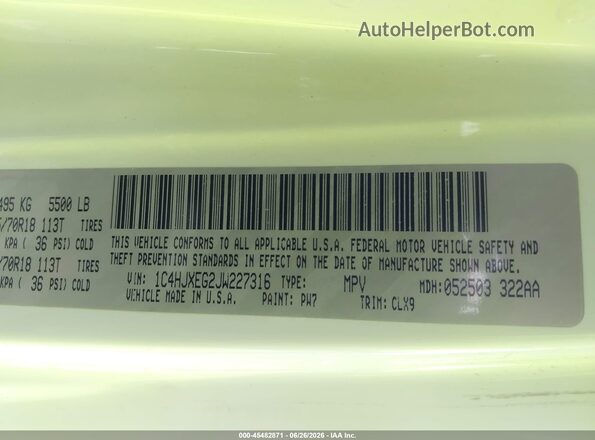 1C4HJXEG2JW227316 2018 JEEP WRANGLER UNLIMITED White Vista del compartimento del motor