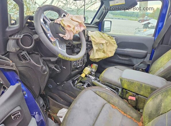 1C4HJXEGXJW213745 2018 JEEP WRANGLER Blue Dashboard view