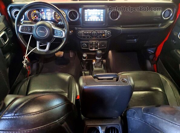 1C4HJXEN6MW736540 2021 JEEP WRANGLER Красный Вид панели приборов
