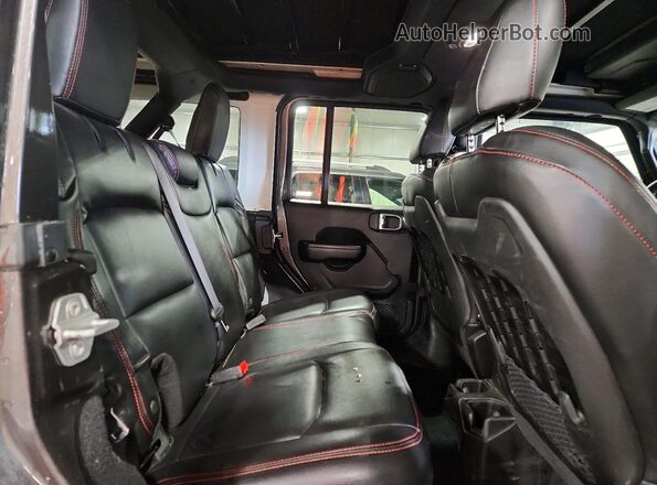 1C4HJXFG1JW266820 2018 JEEP WRANGLER Gray Rear seats view
