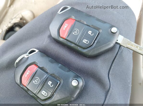 1C4HJXFG2MW554608 2021 JEEP WRANGLER UNLIMITED Gray Widok deski rozdzielczej