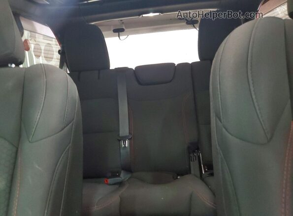 1C4HJXFG8MW678558 2021 JEEP WRANGLER Red უკანა სავარძლების ხედი