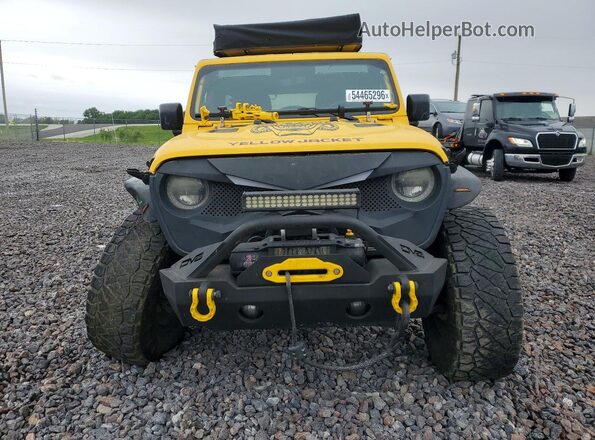 1C4HJXFG9JW308537 2018 JEEP WRANGLER Yellow Դիմացի տեսք