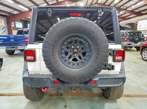 1C4HJXFN3LW243038 2020 JEEP WRANGLER Белый Вид сзади