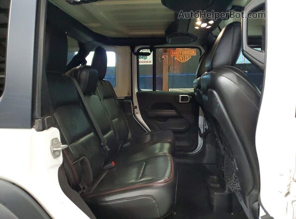 1C4HJXFN3LW243038 2020 JEEP WRANGLER Белый Вид задней части салона