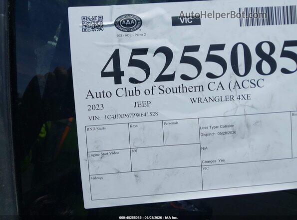 1C4JJXP67PW641528 2023 JEEP WRANGLER Silver ძრავის განყოფილების ხედი