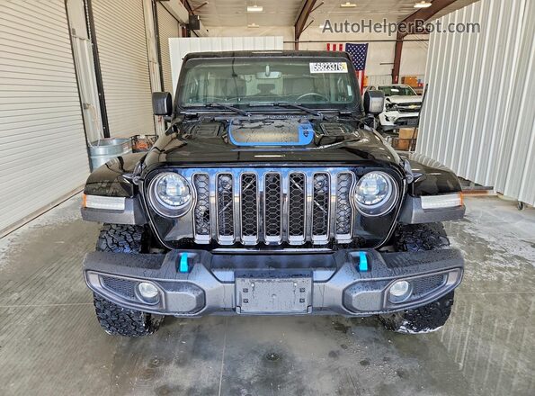 1C4JJXR64PW501028 2023 JEEP WRANGLER Черный Вид спереди