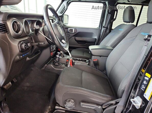 1C4JJXR64PW501028 2023 JEEP WRANGLER Черный Вид салона спереди