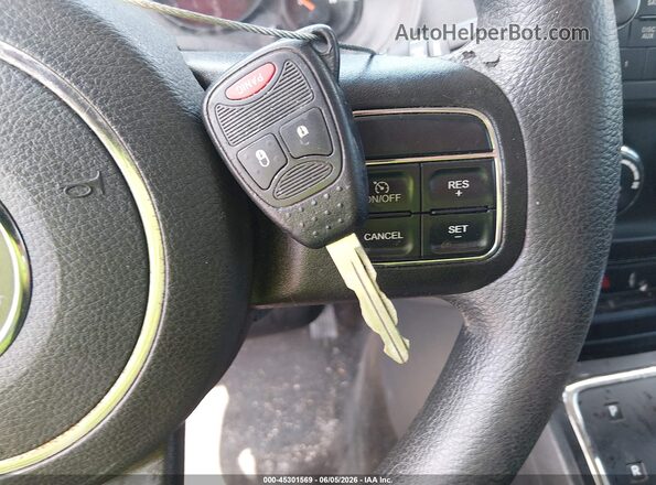1C4NJCBA0GD681435 2016 JEEP COMPASS White Dashboard view