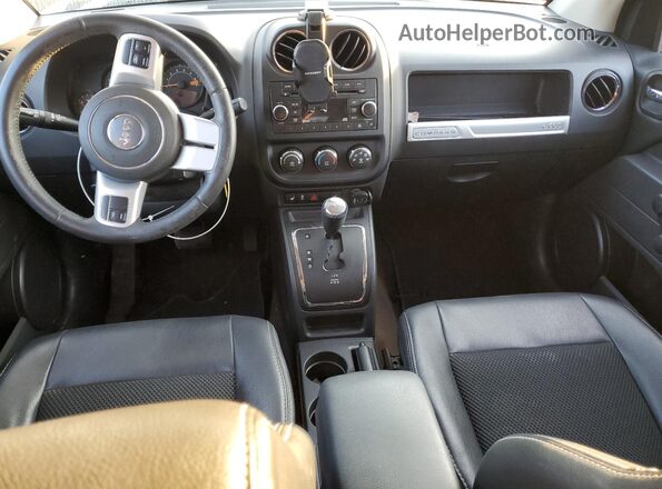 1C4NJCBA1GD652106 2016 JEEP COMPASS Серебряный Вид панели приборов