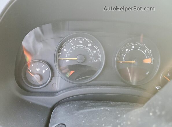 1C4NJCBA1GD652106 2016 JEEP COMPASS Серебряный Вид щитка приборов