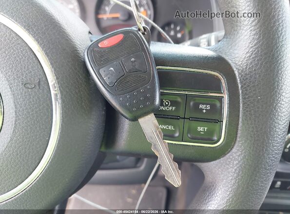 1C4NJCBA2GD524859 2016 JEEP COMPASS Gray Առջևի վահանակի տեսք