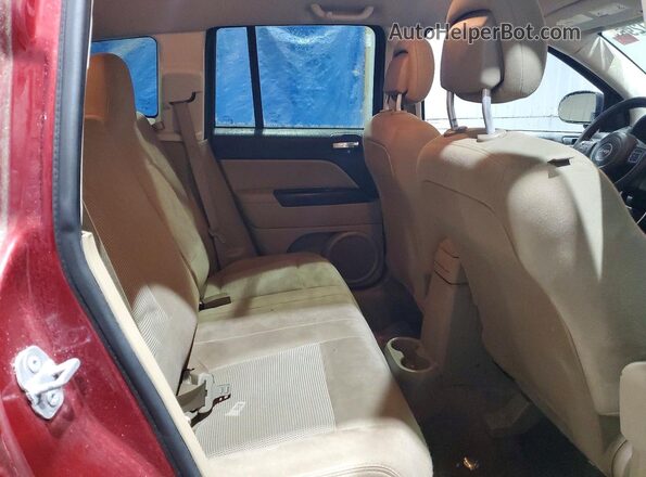 1C4NJCBA3GD773462 2016 JEEP COMPASS Burgundy უკანა სალონის ხედი