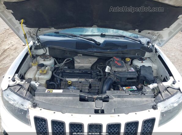 1C4NJCBA6GD742755 2016 JEEP COMPASS White Դիմացի տեսք