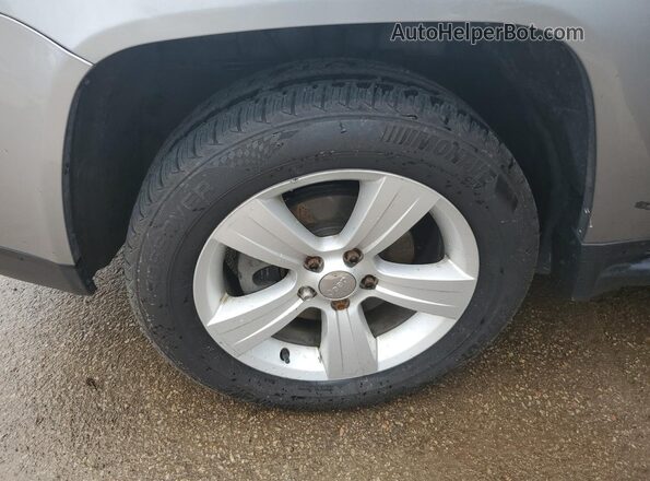 1C4NJCBA8GD512599 2016 JEEP COMPASS Silver 