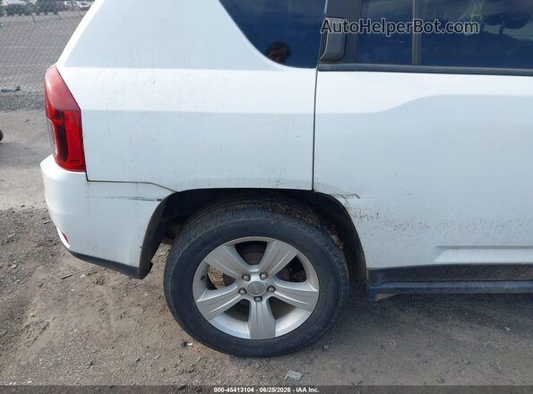 1C4NJCBA9GD568597 2016 JEEP COMPASS Белый Вид щитка приборов