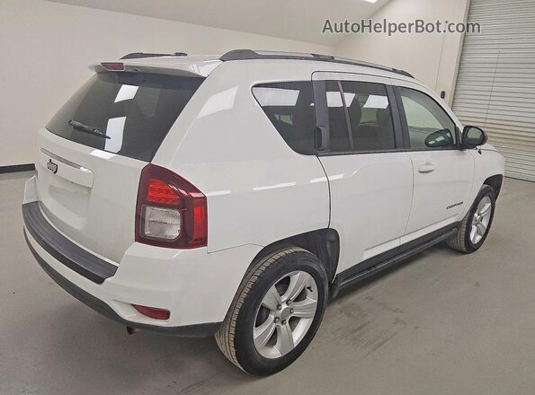 1C4NJCBA9GD675598 2016 JEEP COMPASS White Trasero derecho