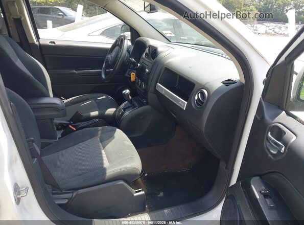 1C4NJCBAXGD560654 2016 JEEP COMPASS White წინა სალონის ხედი