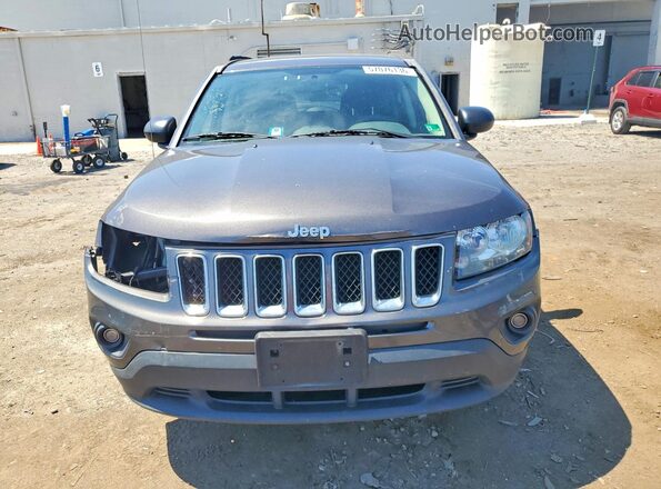 1C4NJCBAXGD576417 2016 JEEP COMPASS Gray Widok z przodu