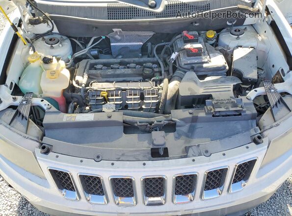 1C4NJCBAXGD665534 2016 JEEP COMPASS White Вид підкапотного простору