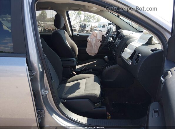 1C4NJCBAXGD742712 2016 JEEP COMPASS Silver Սալոնի դիմացի տեսք