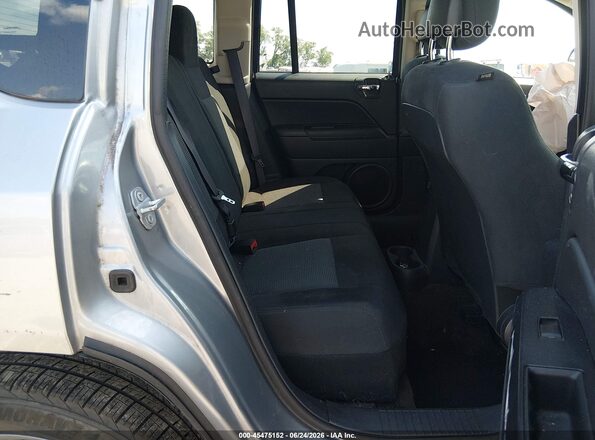 1C4NJCBAXGD742712 2016 JEEP COMPASS Silver VIN կոդի պիտակի տեսք
