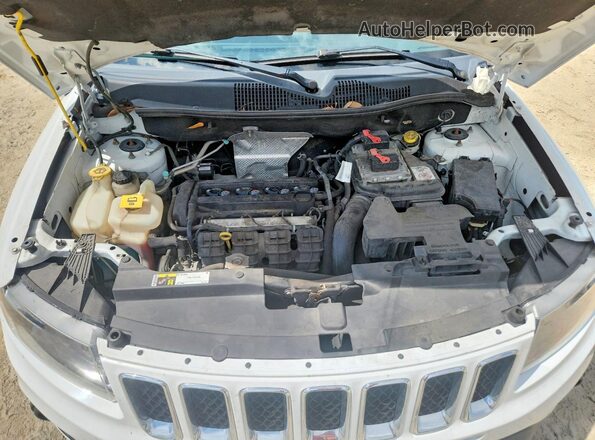 1C4NJCBAXHD147571 2017 JEEP COMPASS White Widok komory silnika