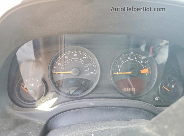 1C4NJCBB3GD547172 2016 JEEP COMPASS Черный Вид щитка приборов