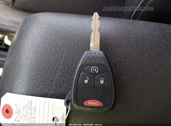 1C4NJCBB4GD815453 2016 JEEP COMPASS White Dashboard view