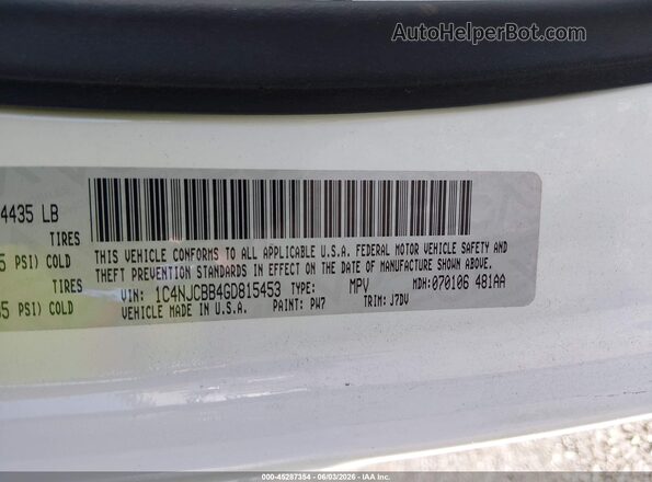 1C4NJCBB4GD815453 2016 JEEP COMPASS White Engine compartment view