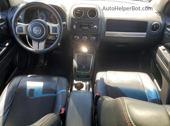 1C4NJCBB4HD102148 2017 JEEP COMPASS Черный Вид панели приборов