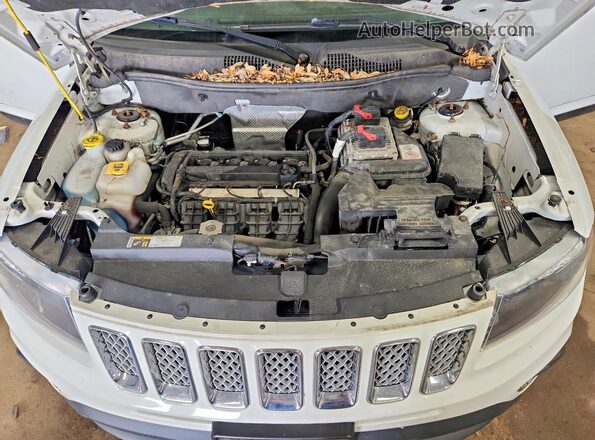 1C4NJCEA2GD678533 2016 JEEP COMPASS White უკანა სალონის ხედი